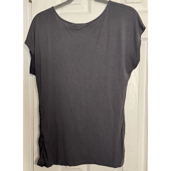 Apt 9 Gray Scoopneck Short Sleeve Tee With Peacock Rhinestone Design, Large - Picture 4 of 6